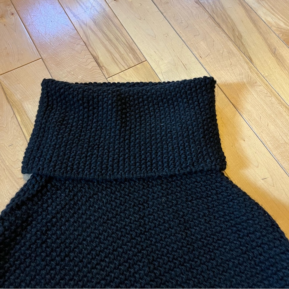 Cocogió Asymmetrical Black Knit Shawl Poncho Wool blend one size - Picture 3 of 5